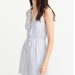 ABERCROMBIE & Fitch A&F Blue White Striped Shirtdress Size Medium EUC